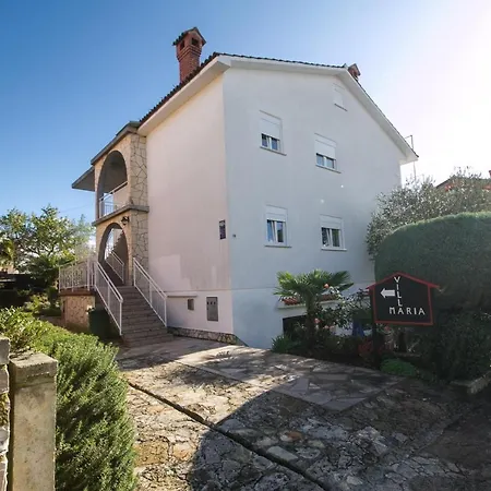 Maria 3*